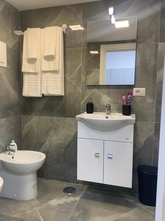 Toledo Home Наполи Екстериор снимка